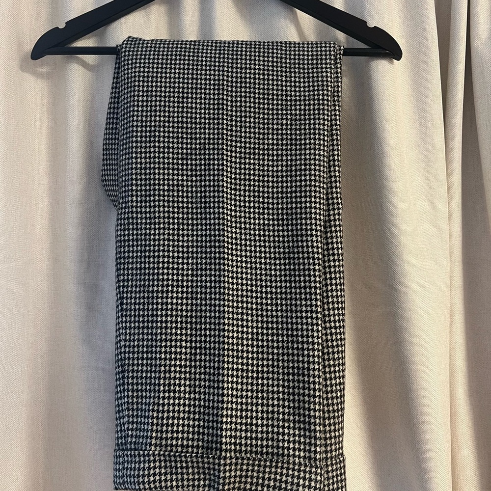 Vintage 80s Wool Black and White Houndstooth Pleated Trousers